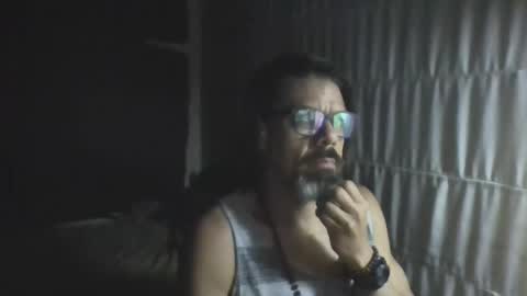 Snapshot of lagenovadura chatting on May 7, 2:28 am La Genova esta Dura beard boy male dick mastubate latinosexy latinohot latino glasses mature strong stronglegs online show from May 7, 2:28 am