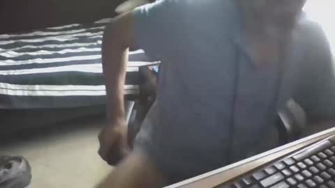 Snapshot of lagenovadura chatting on May 11, 5:54 pm La Genova esta Dura beard boy male dick mastubate latinosexy latinohot latino glasses mature strong stronglegs online show from May 11, 5:54 pm