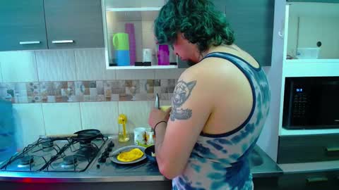 Snapshot of laia_and_damian chatting on November 15, 1:29 pm laia_and_damian online show from November 15, 1:29 pm