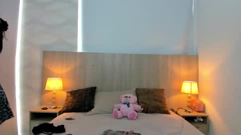 Snapshot of laia_cruz chatting on November 27, 7:27 pm Laia Cruz online show from November 27, 7:27 pm