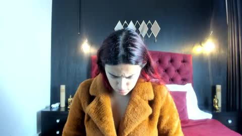 Snapshot of laia_jonees chatting on February 5, 11:37 am Laia online show from February 5, 11:37 am