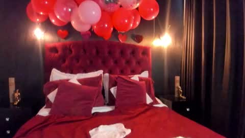 Snapshot of laia_jonees chatting on February 20, 11:54 am Laia online show from February 20, 11:54 am