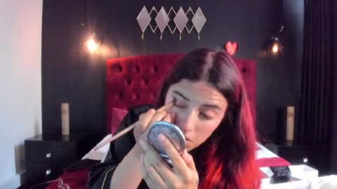 Snapshot of laia_jonees chatting on May 11, 4:04 pm Laia online show from May 11, 4:04 pm