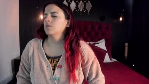 Snapshot of laia_jonees chatting on May 25, 11:49 am Laia online show from May 25, 11:49 am