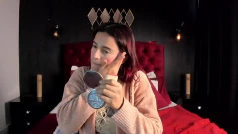 Snapshot of laia_jonees chatting on July 15, 11:37 am Laia online show from July 15, 11:37 am