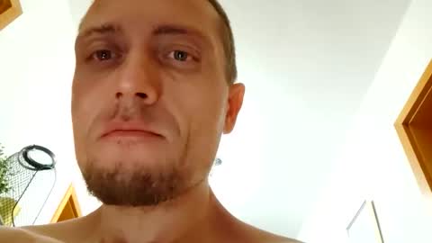 laichzeit1881 online show from October 4, 11:58 pm