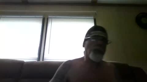 Snapshot of laidbackluxury chatting on June 7, 2:21 pm laidbackluxury online show from June 7, 2:21 pm