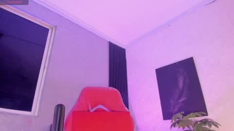 Snapshot of laiilybell chatting on January 20, 12:28 pm laiily bell online show from January 20, 12:28 pm