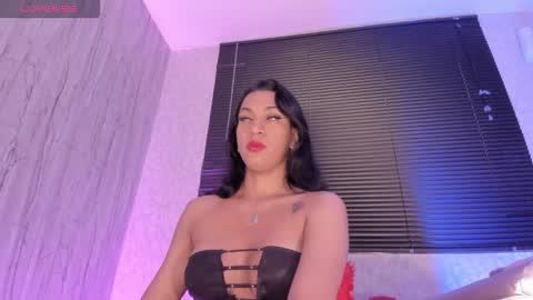 Snapshot of laiilybell chatting on December 16, 12:43 pm laiily bell online show from December 16, 12:43 pm