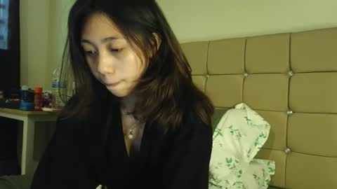 Snapshot of lailah444 chatting on May 11, 8:20 am lailah444 online show from May 11, 8:20 am