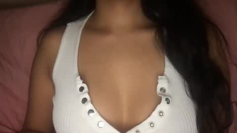 Snapshot of lailayousef chatting on January 4, 7:24 am Laila Yousef online show from January 4, 7:24 am