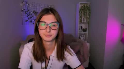 laisy online show from September 11, 4:18 pm