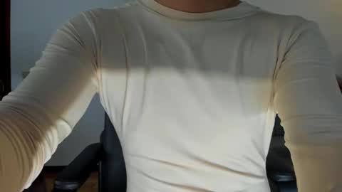 Snapshot of lajose52 chatting on October 25, 6:35 pm lajose52 online show from October 25, 6:35 pm