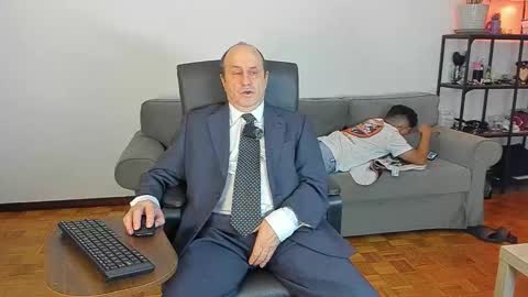 Snapshot of lajose52 chatting on November 7, 8:09 pm lajose52 online show from November 7, 8:09 pm