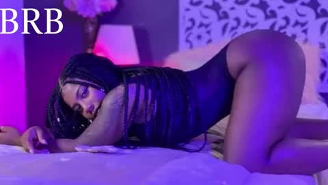 IG222dmm  online show from February 26, 2:05 pm