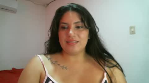 laura gomez online show from February 1, 5:37 pm