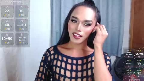 Snapshot of lala_moves chatting on May 10, 1:27 pm Joxie online show from May 10, 1:27 pm