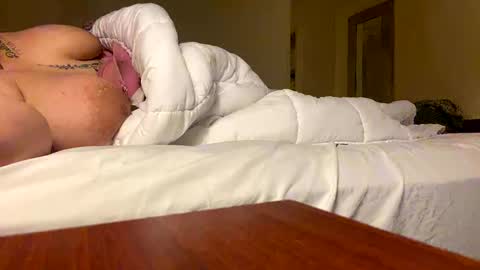 lalaaacx3 online show from February 21, 5:02 am