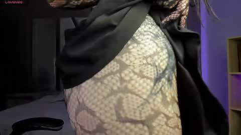 lalabunny01 online show from April 21, 9:28 pm