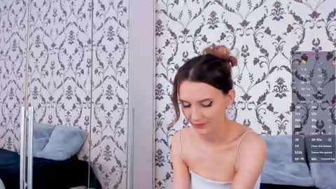Julia online show from May 7, 6:52 am