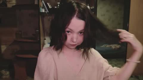 Snapshot of lalallalalaaa chatting on December 5, 4:58 pm lalallalalaaa online show from December 5, 4:58 pm