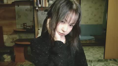 Snapshot of lalallalalaaa chatting on December 14, 2:00 pm lalallalalaaa online show from December 14, 2:00 pm