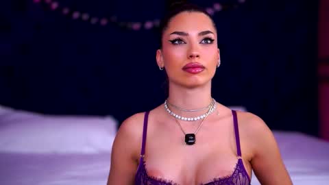 Snapshot of lalaroze chatting on January 14, 8:03 pm Lala online show from January 14, 8:03 pm