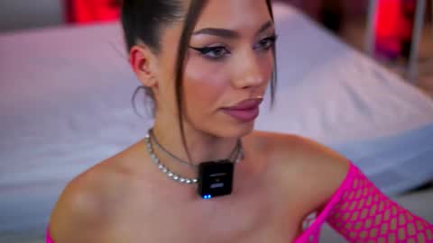 Snapshot of lalaroze chatting on February 16, 7:21 pm Lala online show from February 16, 7:21 pm