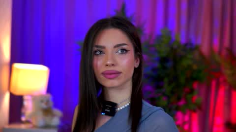 Snapshot of lalaroze chatting on February 19, 7:32 pm Lala online show from February 19, 7:32 pm