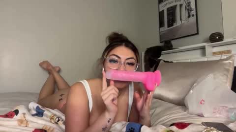 lalaxxo online show from March 3, 4:51 am