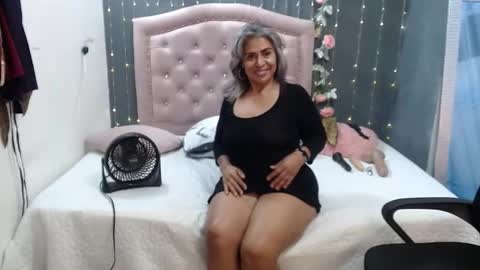 lalisha online show from February 17, 11:53 pm