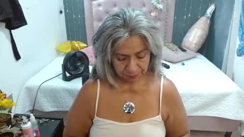 lalisha online show from April 28, 1:26 am