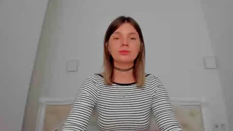 Lallie  online show from February 5, 3:27 pm