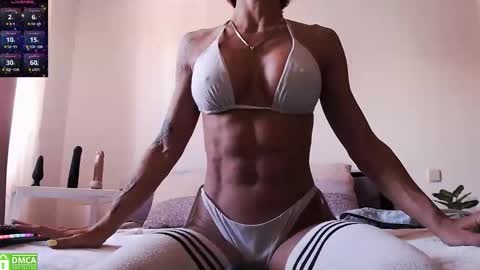 Lola online show from June 7, 9:02 am