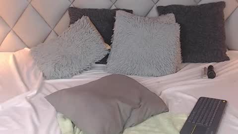 Snapshot of lalycastro chatting on January 30, 12:18 am Laly Castro online show from January 30, 12:18 am