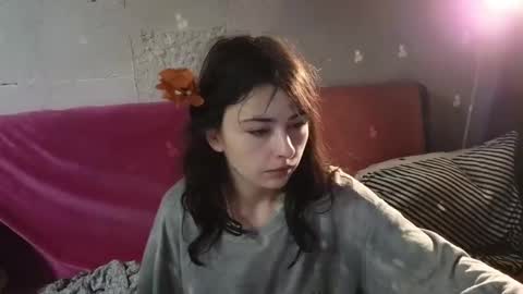 Snapshot of lama111111mama chatting on January 19, 5:15 am I work 5PM to 9 PM EST New York online show from January 19, 5:15 am