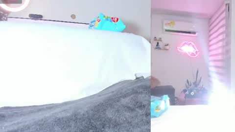Snapshot of lana__kane_ chatting on June 20, 9:23 am Lana online show from June 20, 9:23 am