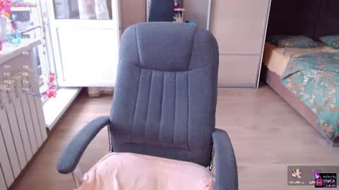Snapshot of lana__nova chatting on July 15, 7:13 am Lana online show from July 15, 7:13 am