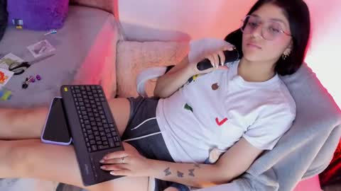 Snapshot of lana_dol chatting on March 9, 3:16 pm ... . . ... online show from March 9, 3:16 pm