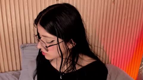 Snapshot of lana_dol chatting on December 19, 1:51 pm ... . . ... online show from December 19, 1:51 pm