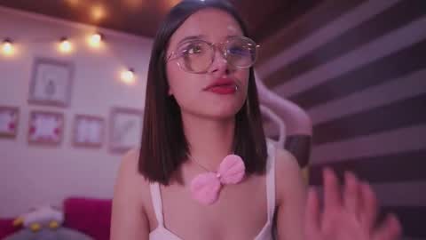 Snapshot of lana_dreams_ chatting on November 13, 10:19 pm Lana online show from November 13, 10:19 pm