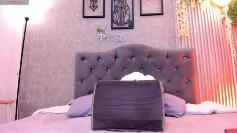 lana_gill online show from May 9, 7:08 pm