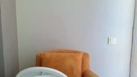 Snapshot of lana_gl chatting on June 17, 7:33 am lana_gl online show from June 17, 7:33 am