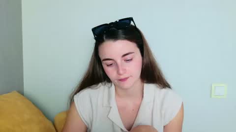 Snapshot of lana_gl chatting on July 20, 4:42 pm lana_gl online show from July 20, 4:42 pm