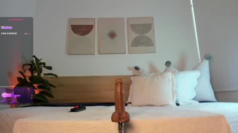 Snapshot of lana_kane_ chatting on December 11, 3:26 pm lana_kane_ online show from December 11, 3:26 pm