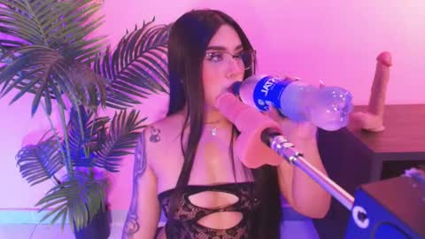 Snapshot of lana_ortega chatting on June 4, 4:51 am LANA online show from June 4, 4:51 am
