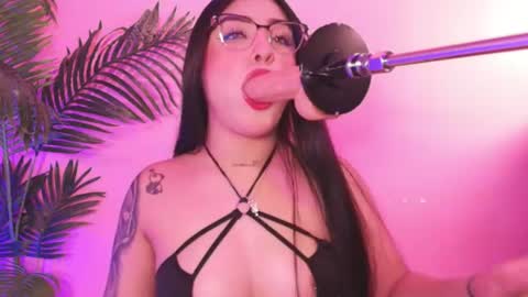 Snapshot of lana_ortega chatting on June 13, 4:32 am LANA online show from June 13, 4:32 am