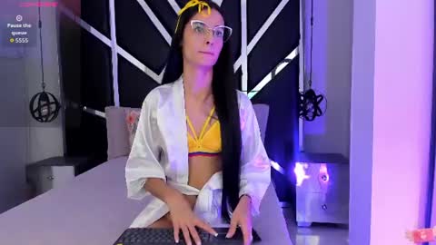 Snapshot of lana_rhoaades chatting on June 15, 1:24 pm lana_rhoaades online show from June 15, 1:24 pm
