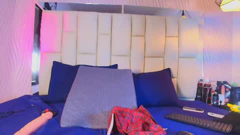 Snapshot of lana_sliim chatting on June 12, 12:04 pm Vanessa online show from June 12, 12:04 pm