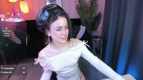 Miss Lana online show from March 6, 9:00 pm